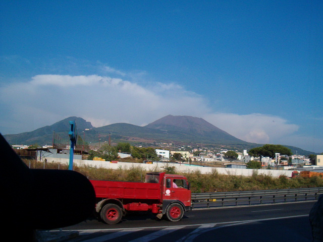 618x457 pixels (123K)