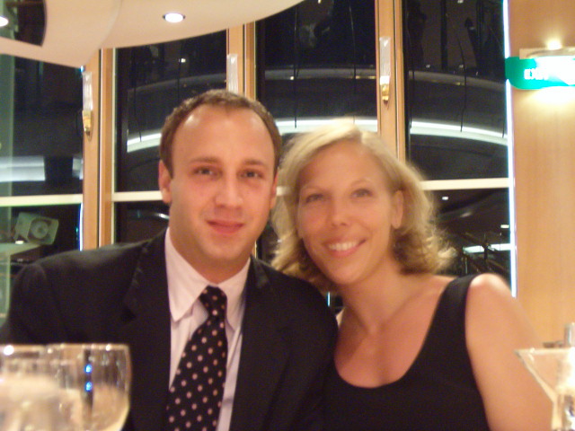 618x457 pixels (102K)