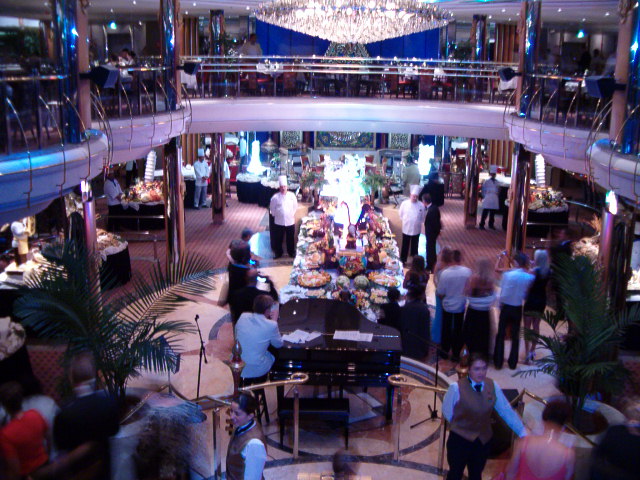 618x457 pixels (128K)