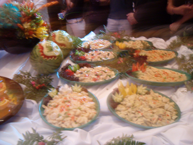 618x457 pixels (136K)