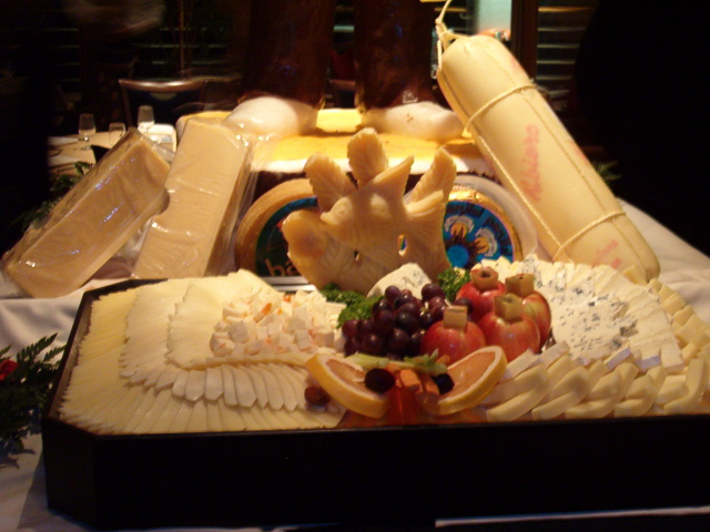 618x457 pixels (127K)