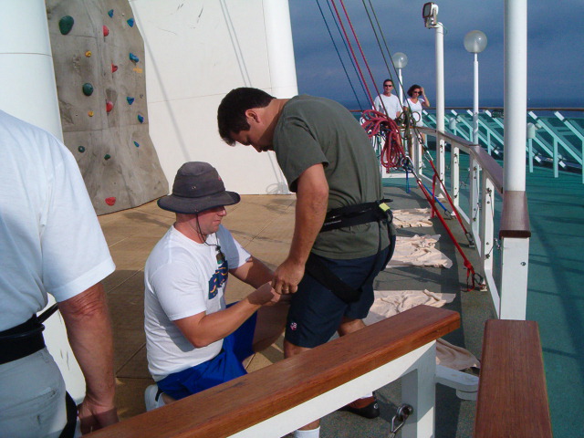 618x457 pixels (121K)