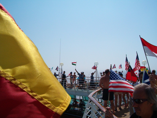 618x457 pixels (120K)