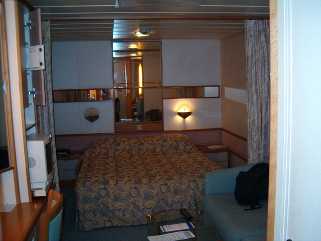 618x457 pixels (116K)