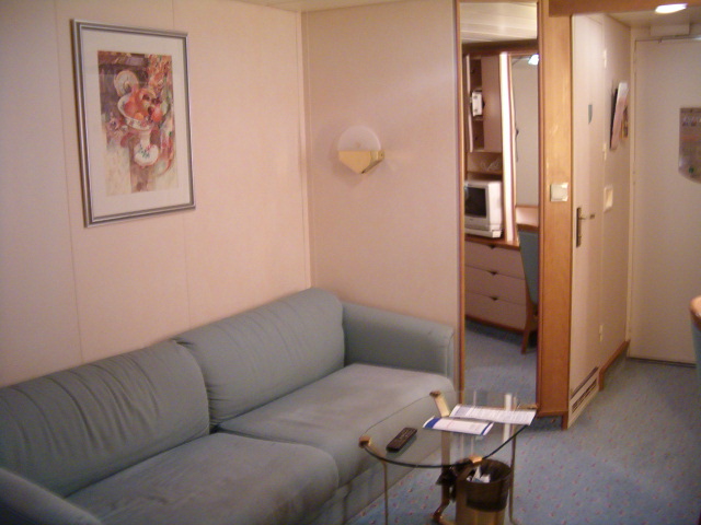 618x457 pixels (104K)