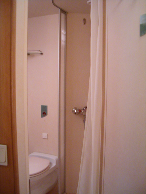 458x617 pixels (105K)