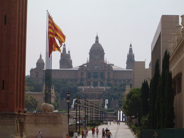 618x457 pixels (107K)