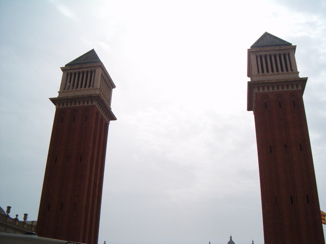 618x457 pixels (115K)