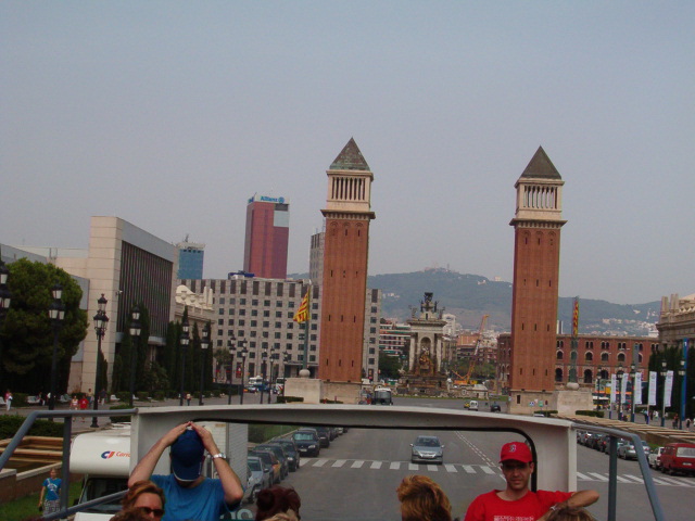 618x457 pixels (113K)