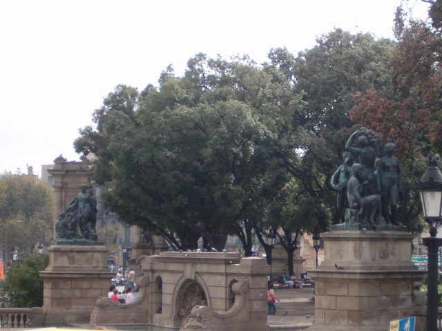 618x457 pixels (125K)