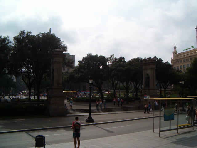 618x457 pixels (130K)