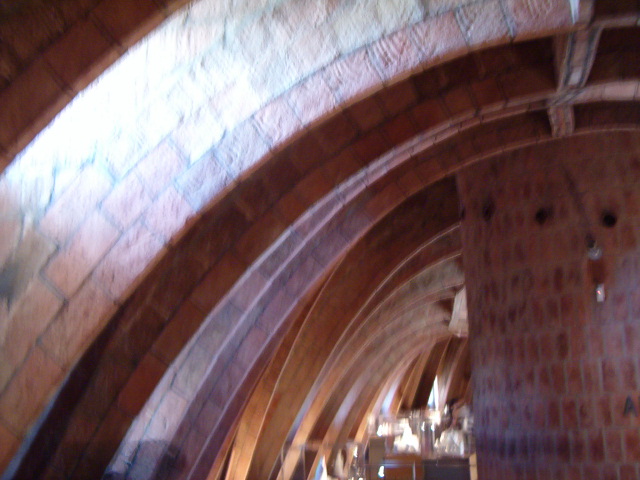 618x457 pixels (118K)