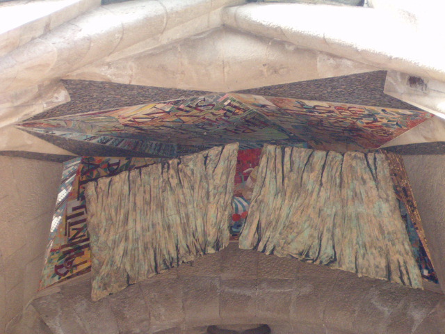 618x457 pixels (127K)