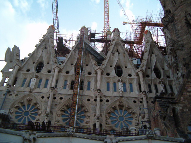 618x457 pixels (5,107K)