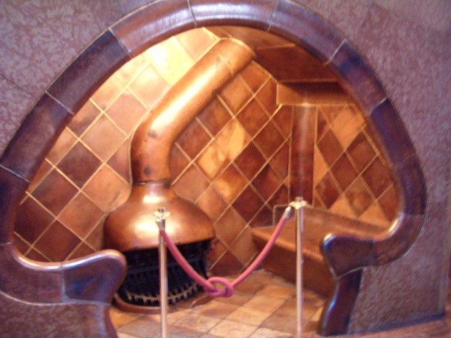 618x457 pixels (126K)