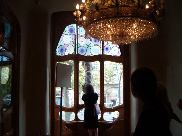 618x457 pixels (107K)