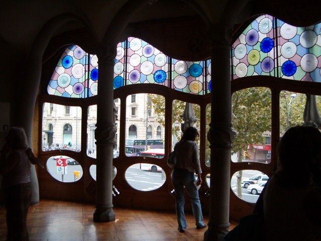 618x457 pixels (114K)