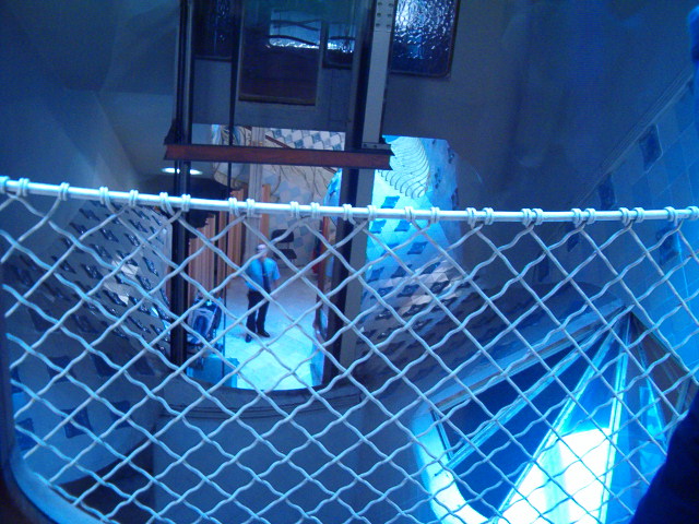 618x457 pixels (136K)