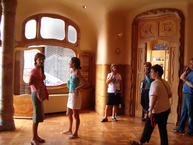 618x457 pixels (115K)