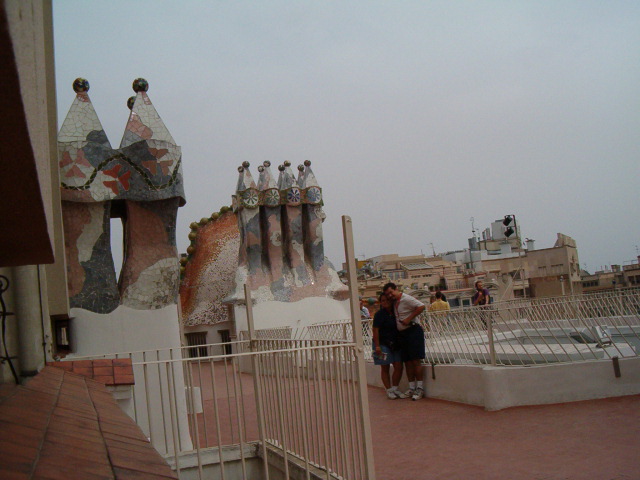 618x457 pixels (102K)