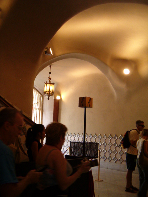 458x617 pixels (113K)