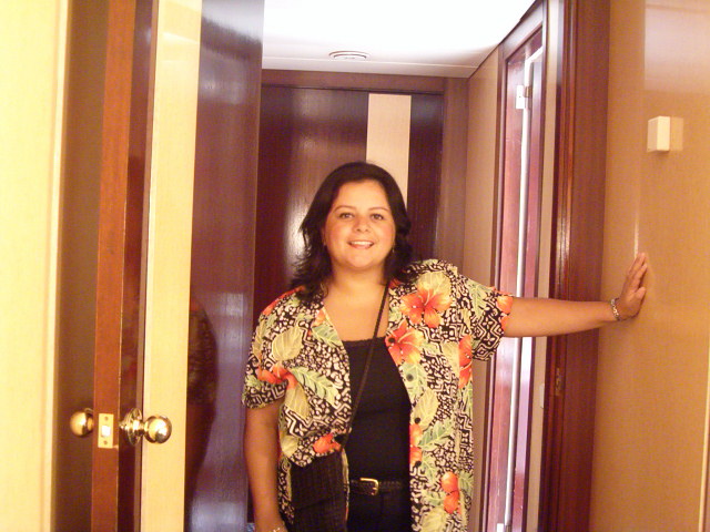 618x457 pixels (105K)