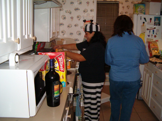 618x457 pixels (116K)