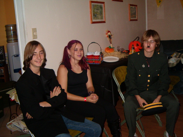 618x457 pixels (114K)