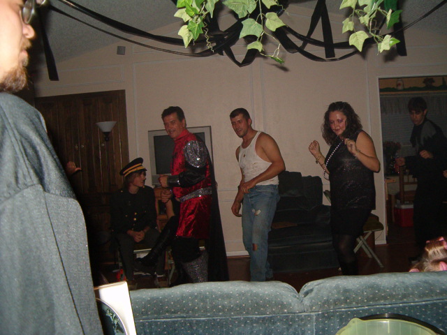 618x457 pixels (121K)