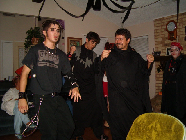 618x457 pixels (119K)