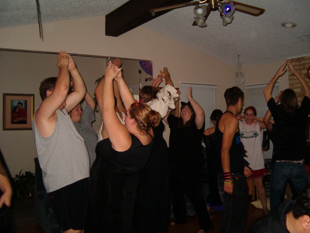 618x457 pixels (110K)