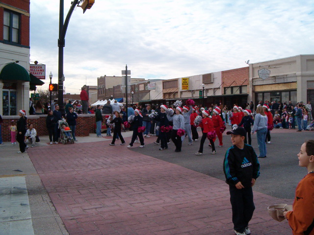 618x457 pixels (128K)