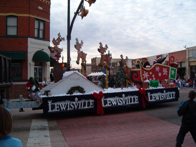 618x457 pixels (127K)