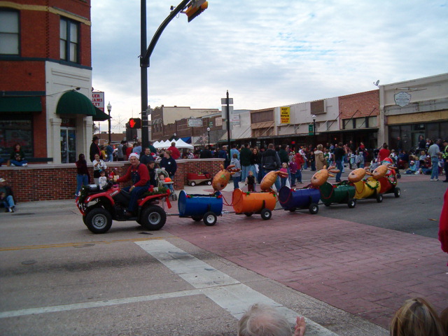 618x457 pixels (130K)