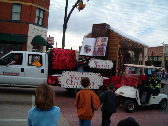 618x457 pixels (130K)