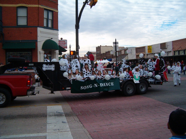 618x457 pixels (122K)