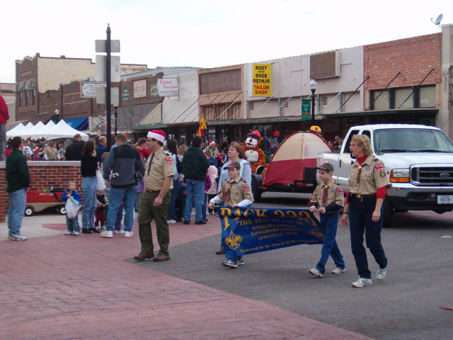 618x457 pixels (128K)