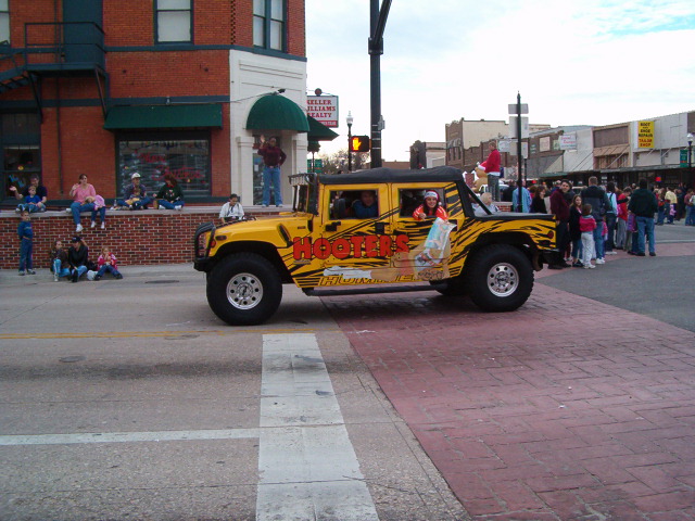 618x457 pixels (129K)