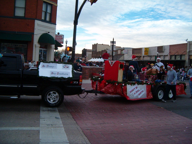 618x457 pixels (129K)