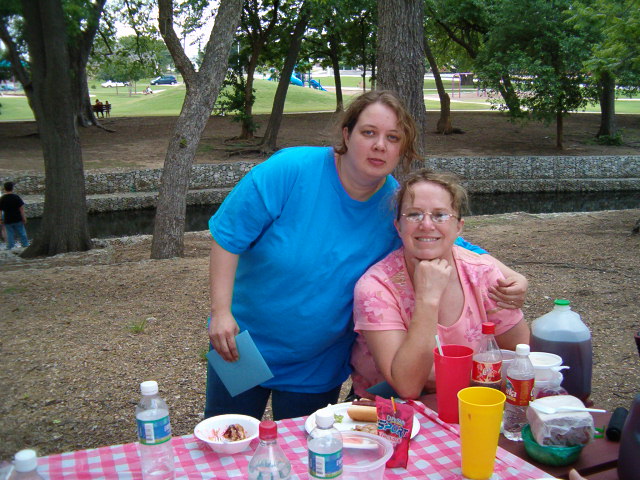 618x457 pixels (128K)