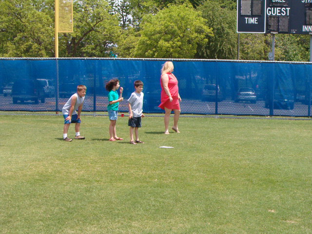 618x457 pixels (126K)