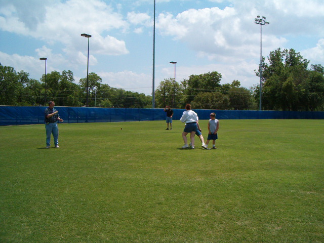 618x457 pixels (119K)