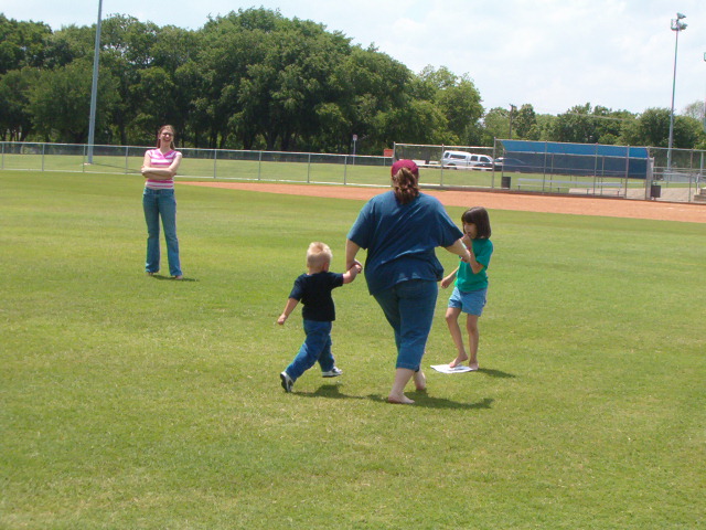 618x457 pixels (133K)