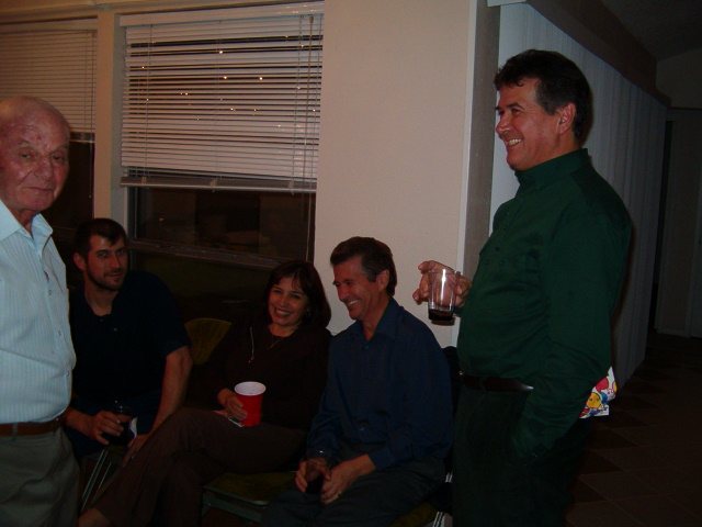 618x457 pixels (118K)