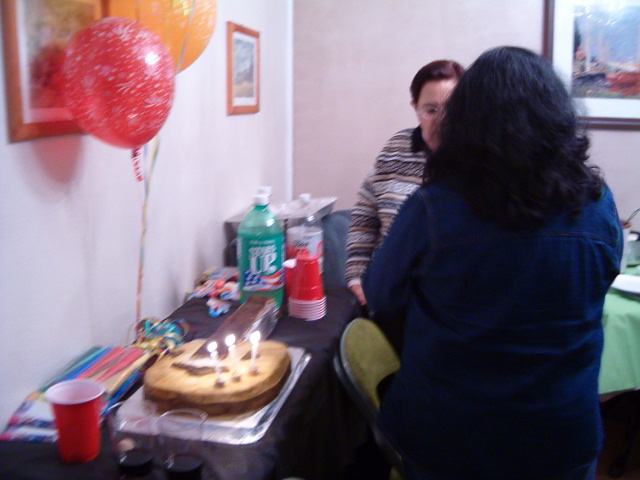 618x457 pixels (125K)