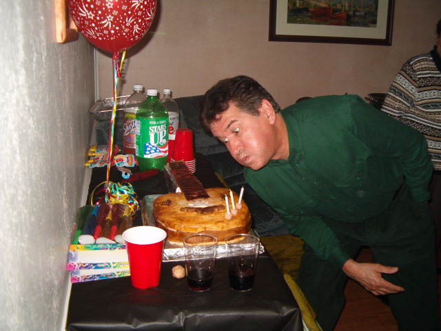 618x457 pixels (118K)