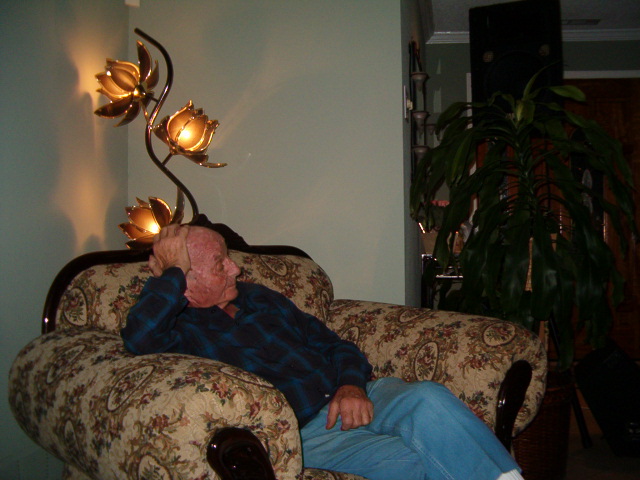 618x457 pixels (117K)