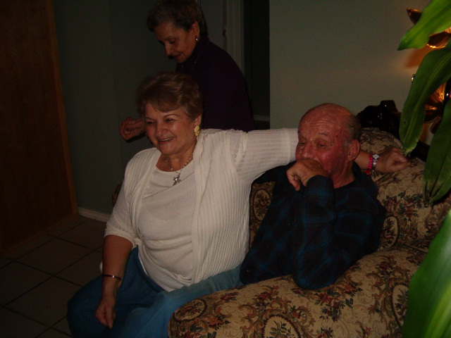 618x457 pixels (931K)