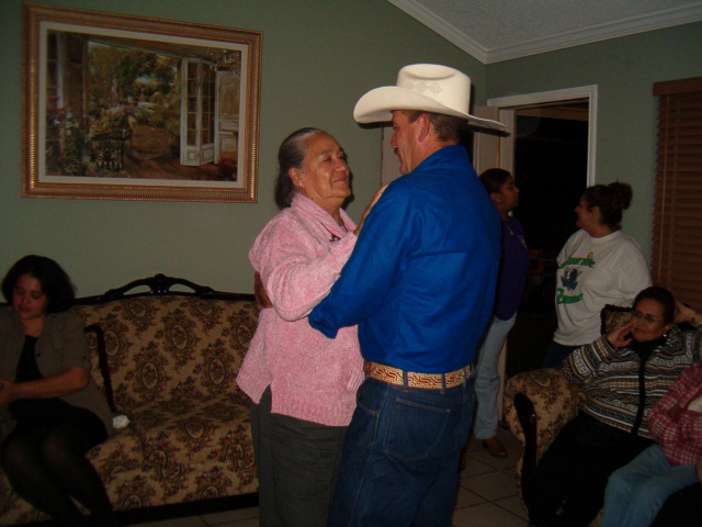 618x457 pixels (117K)