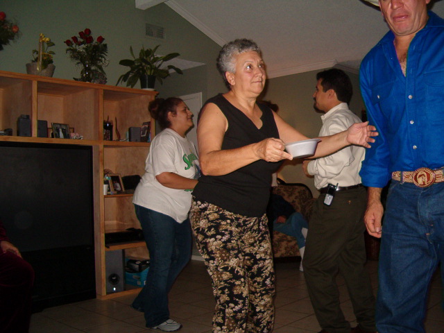 618x457 pixels (116K)